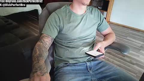 Snapshot of sunny_valentine chatting on May 29, 2026, 3:21 pm sunny valentine online show from May 29, 2026, 3:21 pm
