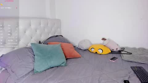 Sunnymoon online show from October 30, 2025, 4:03 am