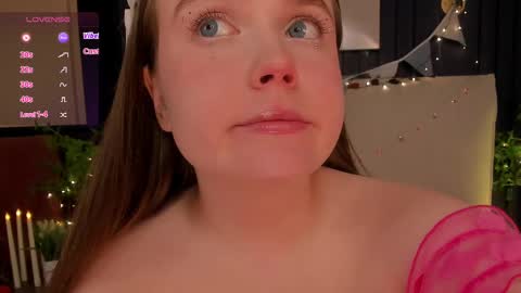 Snapshot of sunnyrisha chatting on February 15, 2025, 3:06 pm Risha online show from February 15, 2025, 3:06 pm