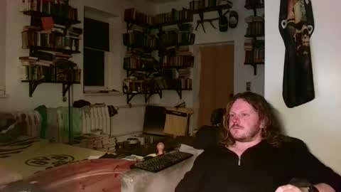 Snapshot of sunr1sa chatting on November 4, 2025, 9:47 pm sunr1sa online show from November 4, 2025, 9:47 pm