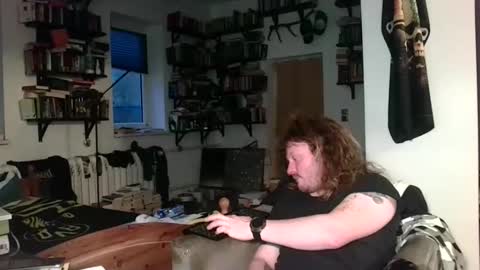 Snapshot of sunr1sa chatting on December 22, 2025, 7:05 am sunr1sa online show from December 22, 2025, 7:05 am