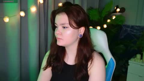 sunrise_enny online show from November 8, 2025, 7:01 pm