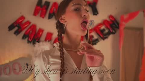 Snapshot of sunrisealice chatting on December 4, 2024, 6:33 am Alice online show from December 4, 2024, 6:33 am