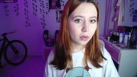 Snapshot of sunset_pienk chatting on October 8, 2025, 2:53 am Sunset online show from October 8, 2025, 2:53 am