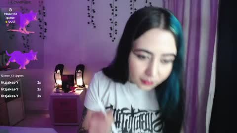 Snapshot of sunset_pienk chatting on April 24, 2026, 6:16 am Sunset online show from April 24, 2026, 6:16 am