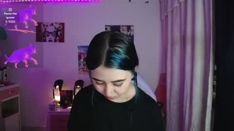 Snapshot of sunset_pienk chatting on May 1, 2026, 4:39 am Sunset online show from May 1, 2026, 4:39 am