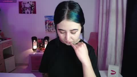 Snapshot of sunset_pienk chatting on June 20, 2026, 3:20 am Sunset online show from June 20, 2026, 3:20 am