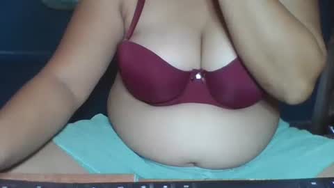 sunshine_789 online show from April 28, 2026, 7:57 am