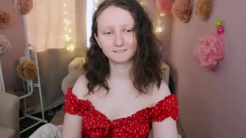 Snapshot of sunshine_blaze chatting on May 12, 2026, 5:26 am Alice online show from May 12, 2026, 5:26 am