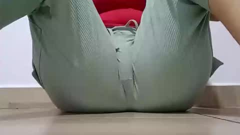 Annie online show from February 9, 2026, 8:02 pm