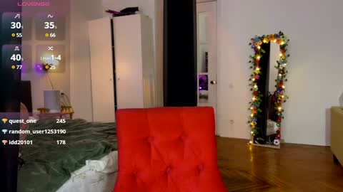 Snapshot of sunshine_lina chatting on December 12, 2024, 12:16 am Lina online show from December 12, 2024, 12:16 am