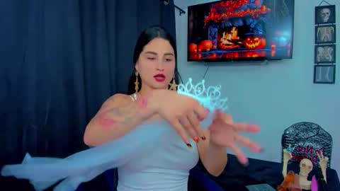 Andrea Rodriguez online show from October 19, 2025, 6:41 pm