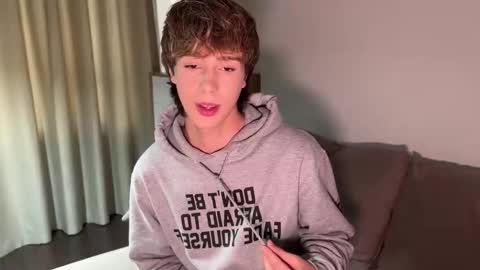 sunshinealex online show from September 24, 2025, 11:13 am