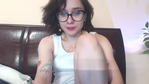 Hella online show from January 31, 2025, 5:32 pm