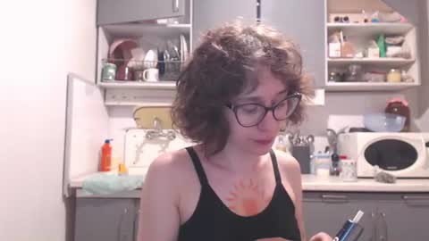 Snapshot of sunshinehella chatting on June 26, 2026, 3:16 pm Hella online show from June 26, 2026, 3:16 pm