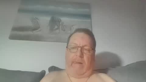 Sunspotbaby online show from February 7, 2026, 10:35 pm