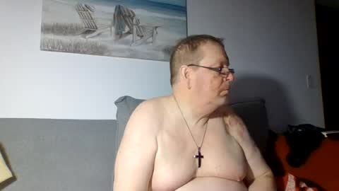 Sunspotbaby online show from July 16, 2026, 1:33 am