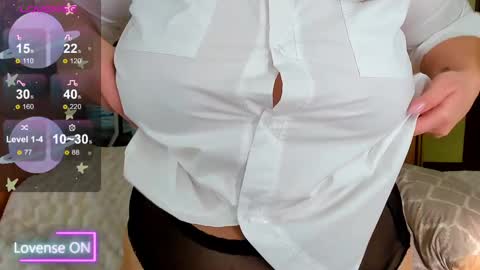 sunyy_bunyy online show from March 10, 2025, 3:45 am