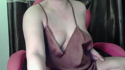 KIMZY online show from January 4, 2025, 6:40 pm