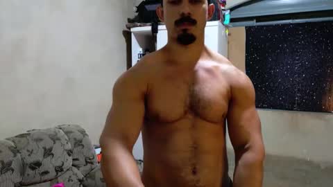 Snapshot of superbigmr chatting on March 10, 2026, 5:01 am james online show from March 10, 2026, 5:01 am
