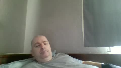 Snapshot of superboy78 chatting on April 7, 2026, 10:15 am superboy78 online show from April 7, 2026, 10:15 am