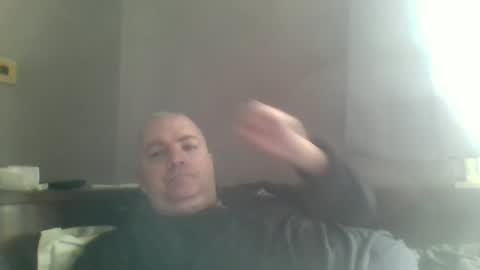 Snapshot of superboy78 chatting on April 16, 2026, 12:17 pm superboy78 online show from April 16, 2026, 12:17 pm