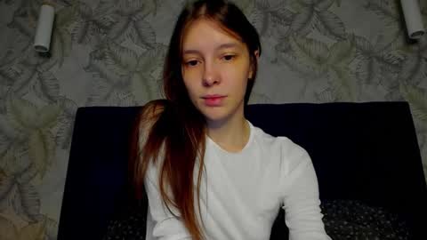 Snapshot of superior_cat chatting on October 7, 2025, 3:36 am Una online show from October 7, 2025, 3:36 am