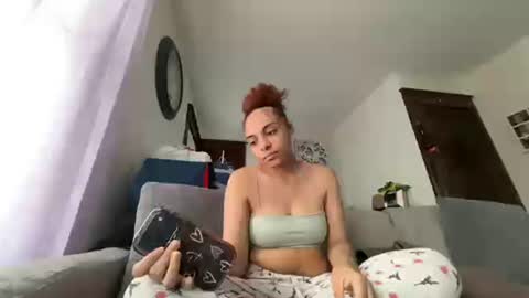 superlive_butterpecan online show from August 6, 2026, 5:37 pm