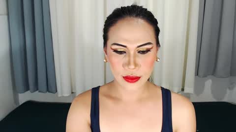 Snapshot of supernatalie_ chatting on February 8, 2025, 1:54 pm Natalie Portman online show from February 8, 2025, 1:54 pm