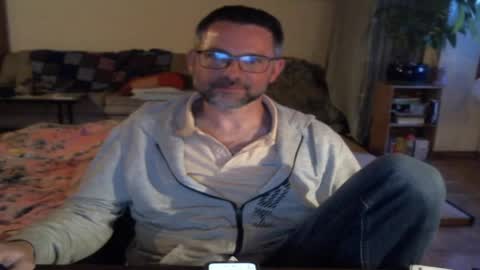 supersquirrel81 online show from April 19, 2026, 6:21 pm