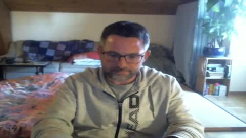 Snapshot of supersquirrel81 chatting on April 22, 2026, 5:14 pm supersquirrel81 online show from April 22, 2026, 5:14 pm