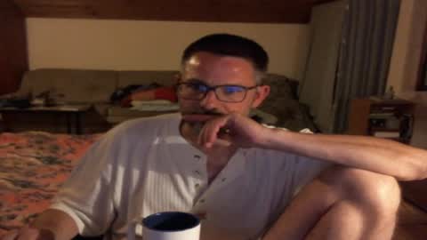 supersquirrel81 online show from June 18, 2026, 9:08 pm