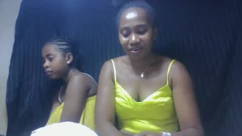 Snapshot of surbelle chatting on January 14, 2026, 6:13 pm surbelle online show from January 14, 2026, 6:13 pm