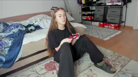 surfsexcouple online show from April 30, 2026, 9:59 am