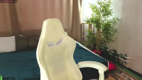 Snapshot of susan__clark chatting on May 20, 2026, 1:56 am Annie online show from May 20, 2026, 1:56 am