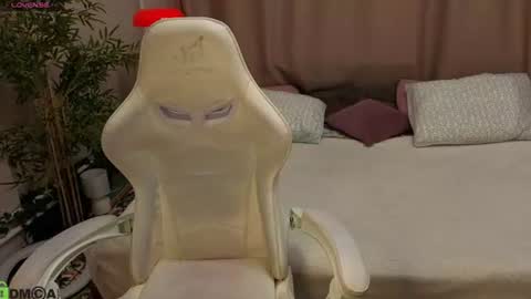Snapshot of susan__clark chatting on July 22, 2026, 1:19 am Annie online show from July 22, 2026, 1:19 am