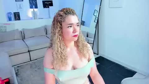 susan_blond online show from February 9, 2026, 12:20 pm