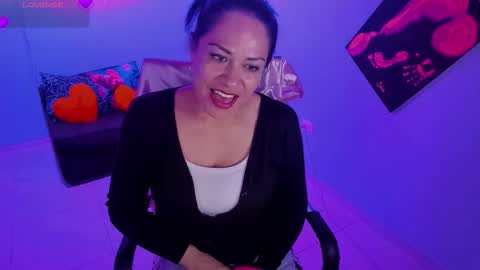 Snapshot of susan_ramires chatting on September 23, 2025, 11:08 pm susan ramires online show from September 23, 2025, 11:08 pm