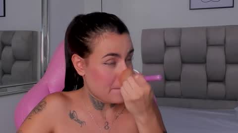 Susan online show from October 15, 2025, 7:47 pm