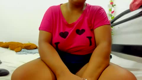 susana_vegas online show from November 30, 2025, 1:37 pm
