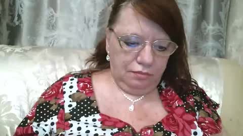 SusanaAhSun online show from February 24, 2025, 3:09 pm