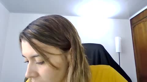 Snapshot of susanaduncann chatting on July 1, 2026, 2:07 pm Susana online show from July 1, 2026, 2:07 pm