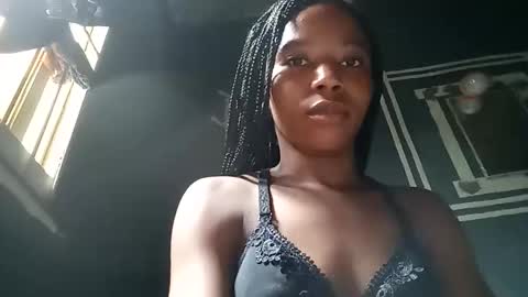 Suzzy online show from February 1, 2025, 11:54 am