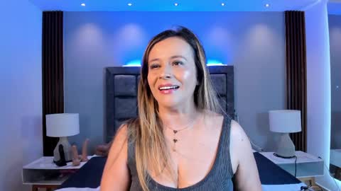 Snapshot of susann_ross chatting on May 13, 2026, 10:34 am Susan Everyday From 0530 to 1430 Col Time online show from May 13, 2026, 10:34 am