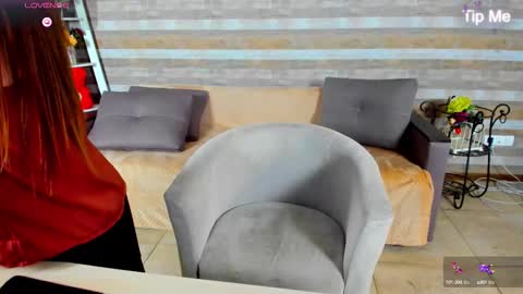 susansmitt online show from September 8, 2025, 6:51 pm