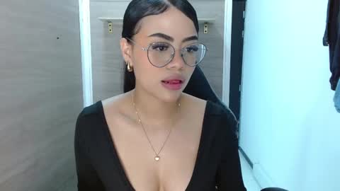 Susan online show from February 19, 2025, 2:34 pm