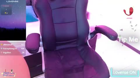 Susan online show from March 10, 2025, 9:40 pm