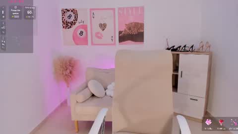 Snapshot of sussan_monroe chatting on June 26, 2026, 8:41 am Sussan Monroe online show from June 26, 2026, 8:41 am