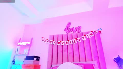 Snapshot of sussan_nicolle1 chatting on February 17, 2025, 6:15 pm Sussan Nicole online show from February 17, 2025, 6:15 pm