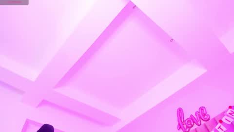 Snapshot of sussan_nicolle1 chatting on February 27, 2025, 12:23 pm Sussan Nicole online show from February 27, 2025, 12:23 pm